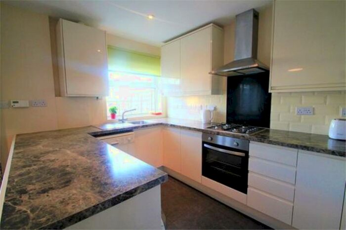 1 Bedroom Flat To Rent In Roxeth Green Avenue, Harrow, Middlesex, HA2