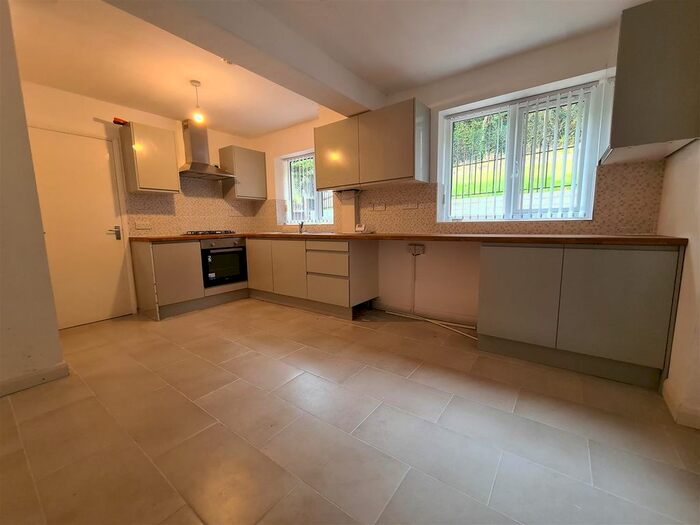 5 Bedroom Detached House To Rent In Wentworth Way, Quinton, Birmingham, B32