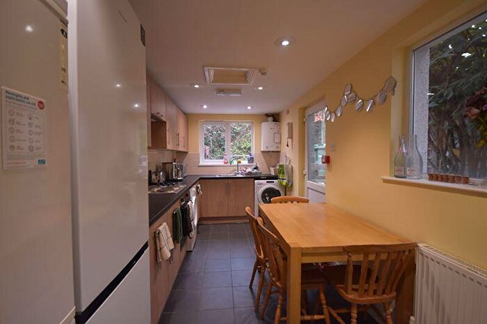 5 Bedroom Terraced House To Rent In Victoria Street, St James, Exeter, EX4