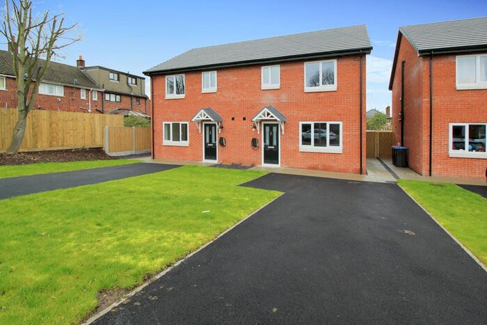 3 Bedroom Semi-Detached House To Rent In Alder Grove, Hoole, Chester, CH2