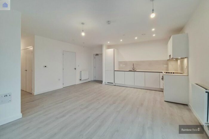 1 Bedroom Flat To Rent In Garraway Apartments, Acton, W3
