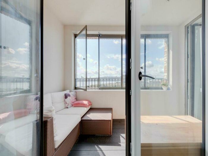 1 Bedroom Flat For Sale In Rendel Apartments, Lockside Way, Royal Docks, E16