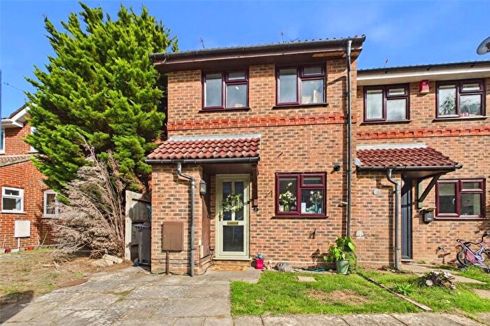 2 Bedroom End Of Terrace House For Sale In Arthur Close, Bagshot, Surrey, GU19