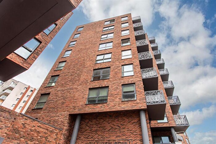 1 Bedroom Flat For Sale In Cityview Point, Leven Road, E14