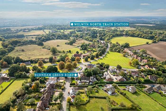 2 Bedroom Terraced House For Sale In Burnham Green Road, Welwyn, AL6