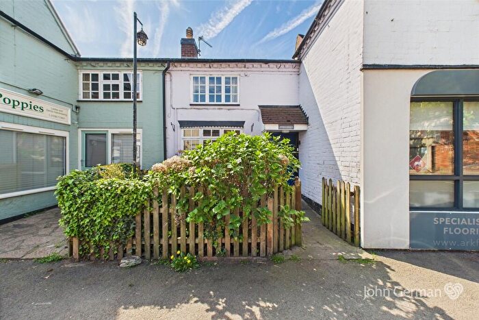 3 Bedroom Cottage For Sale In Main Street, Barton Under Needwood, DE13