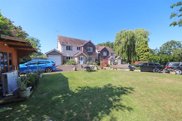 6 Bedroom Detached House To Rent In The Drive, Ickenham, UB10