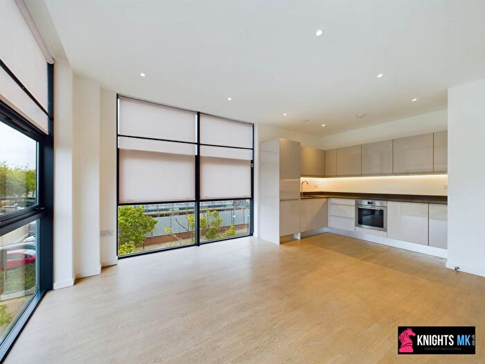 1 Bedroom Flat To Rent In Medina House, - Silbury Boulevard, MK9