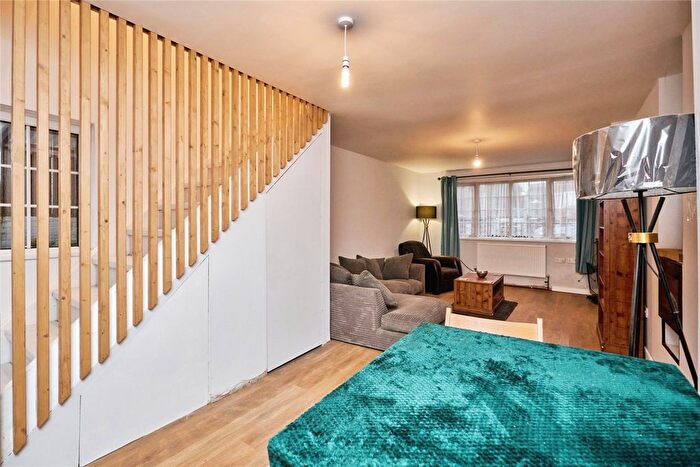 2 Bedroom Semi-Detached House For Sale In Circular Road, Ryde, Isle Of Wight, PO33
