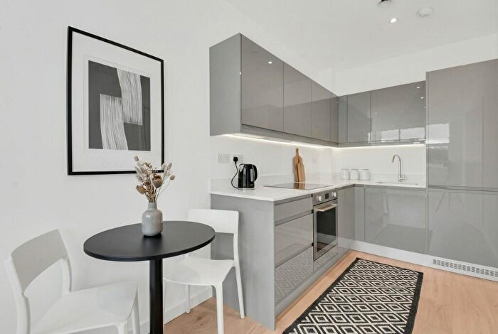 1 Bedroom Flat To Rent In **Limited Offer: Weeks Rent Free - Sunrise Parkway, Milton Keynes, MK14