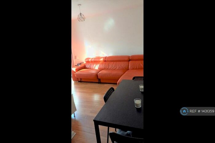 1 Bedroom Flat To Rent In Plevna Crescent, London, N15