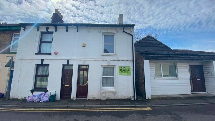 2 Bedroom Semi-Detached House To Rent In St Radigunds Road, Dover, CT17