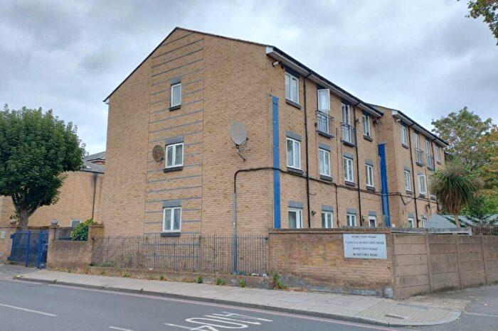 3 Bedroom Flat For Sale In Flat Solomon House, Rectory Road, Stoke Newington, London, N16