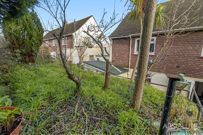 2 Bedroom Flat For Sale In Cartwright Crescent, Teignmouth, TQ14