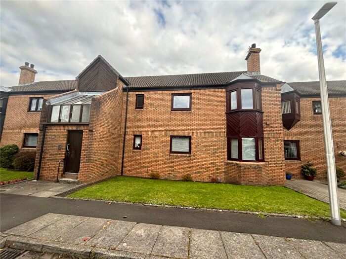 2 Bedroom Flat For Sale In Castings Drive, Falkirk, Stirlingshire, FK2