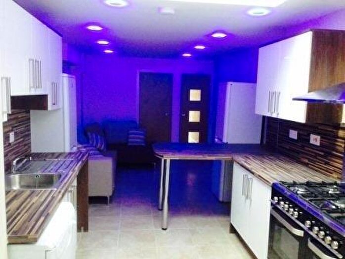 12 Bedroom House To Rent In Hubert Road, Selly Oak, West Midlands, B29