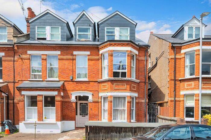 1 Bedroom Flat To Rent In Brunswick Road, Kingston Upon Thames, KT2
