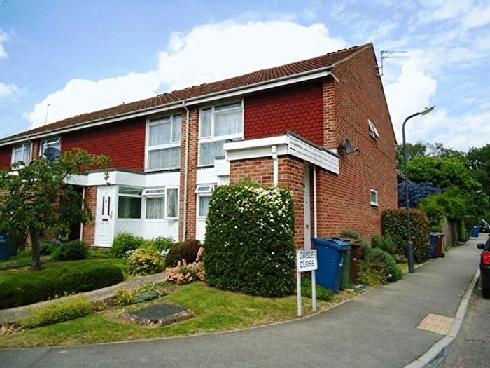 1 Bedroom Maisonette To Rent In Beeton Close, Hatch End, HA5