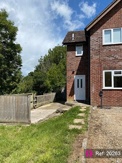1 Bedroom Ground Maisonette To Rent In Love Lane, Newbury, RG14