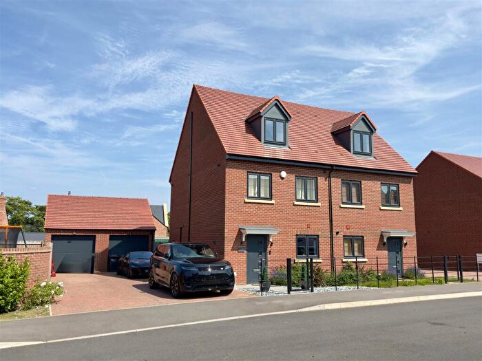 3 Bedroom Semi-Detached House For Sale In Grand Union Way, Weedon, Northamptonshire, NN7