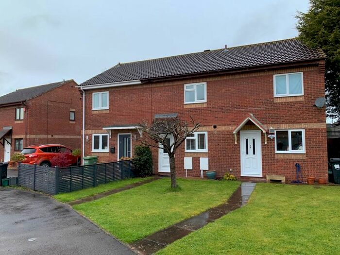 2 Bedroom Terraced House To Rent In The Close, Little Stoke, Bristol, BS34