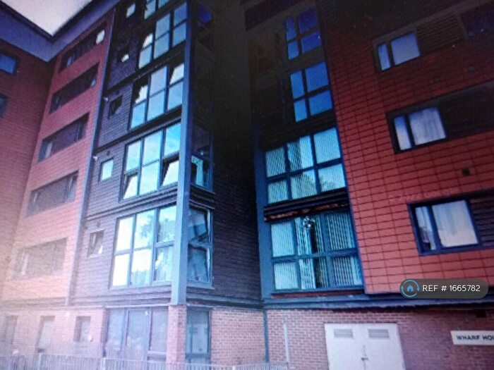 2 Bedroom Flat To Rent In West Street, Erith, DA8