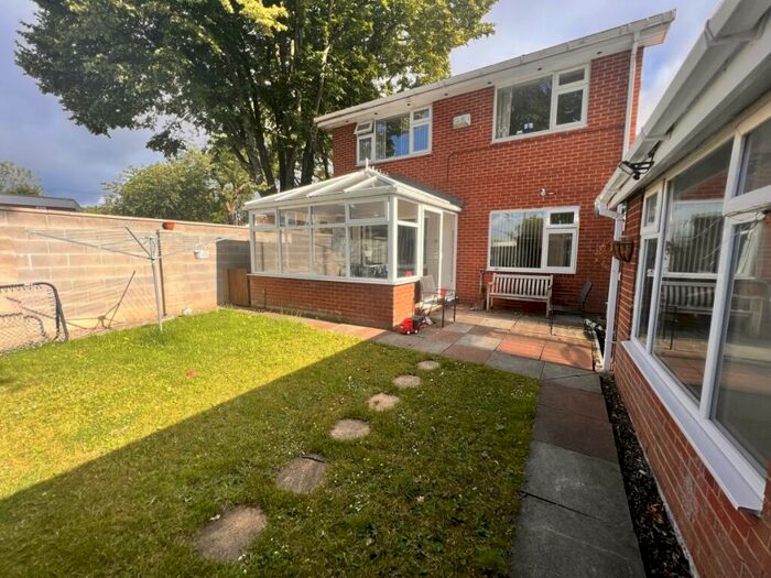 4 Bedroom Detached House To Rent In Hindley Road, West Houghton, BL5