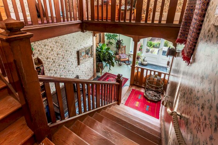 6 Bedroom House For Sale In Guildford Road, Westcott, RH4