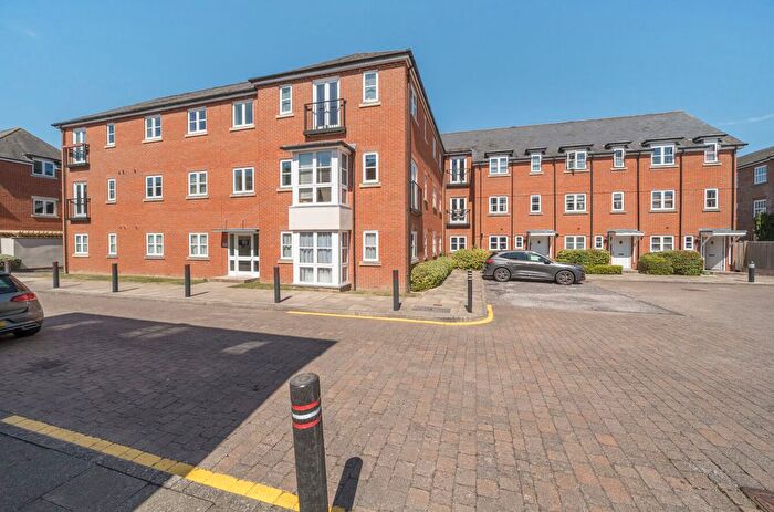 2 Bedroom Flat For Sale In Consort Mews, Knowle, Fareham, Hampshire, PO17