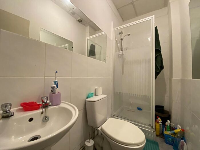 1 Bedroom Flat To Rent In Llanbleddian Gardens Gff, Cathays, Cardiff, CF24
