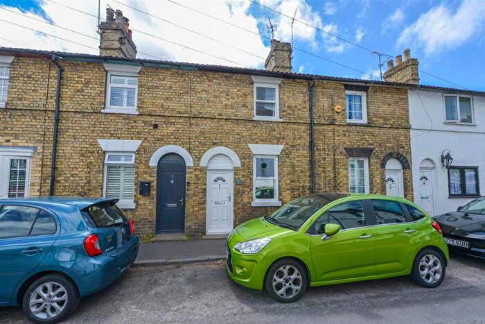 3 Bedroom Terraced House For Sale In Bush Row, Aylesford, ME20