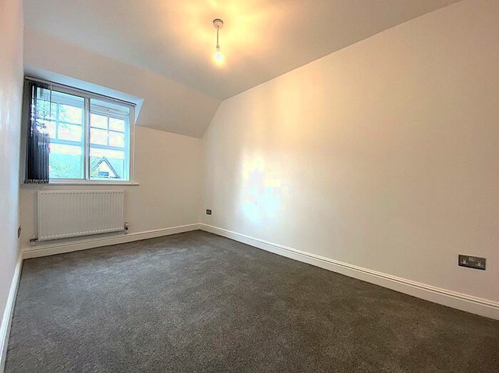 2 Bedroom Apartment To Rent In Fanad House, Gravelly Hill North