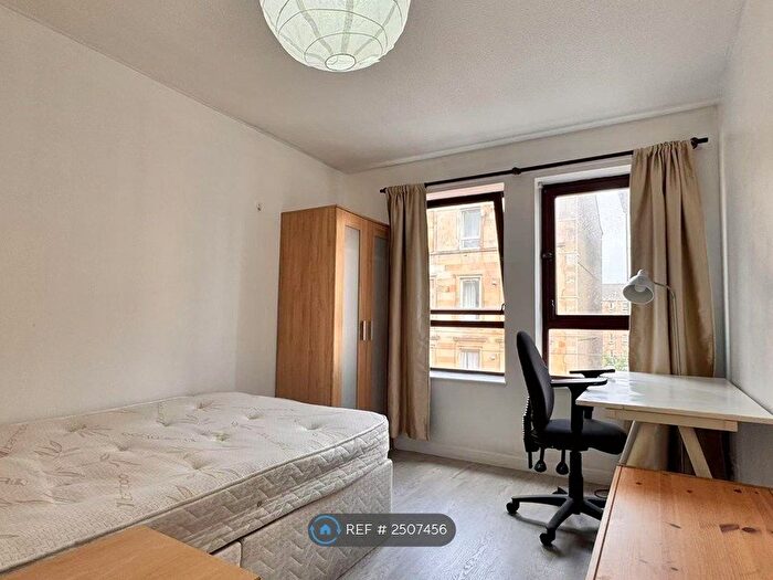 2 Bedroom Flat To Rent In Lumsden Street, Glasgow, G3