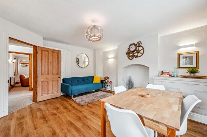 2 Bedroom Apartment For Sale In The Bank, Stoney Middleton, Hope Valley, S32