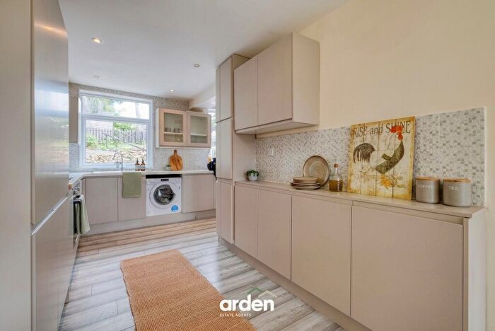 4 Bedroom Detached House For Sale In Heydon Road, Finstall, B60