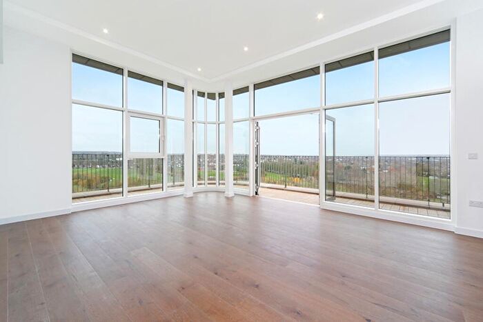 2 Bedroom Apartment To Rent In Astell Road Kidbrooke, SE3