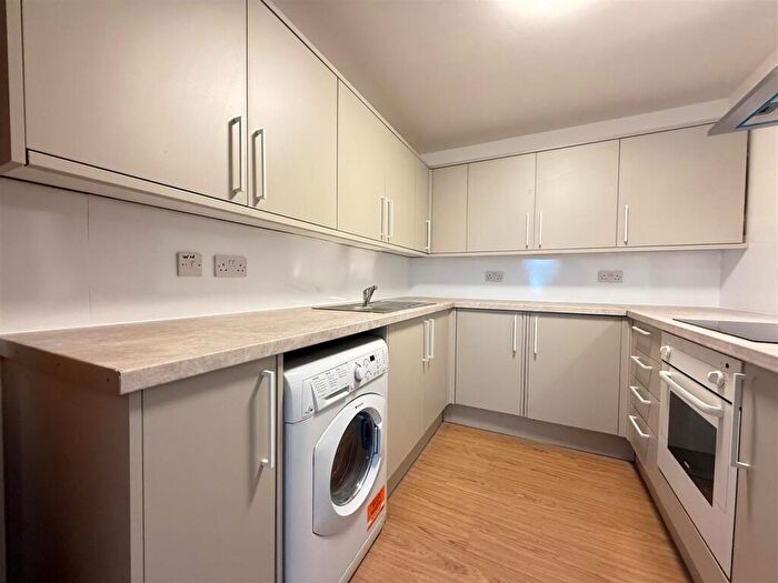 1 Bedroom Flat To Rent In Flat, Hamilton Court, Stone Lane, Peterborough, PE1