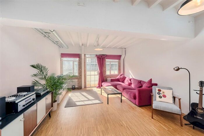 1 Bedroom Flat To Rent In Old Paint Factory Apartments, Mapleton Crescent, London, SW18