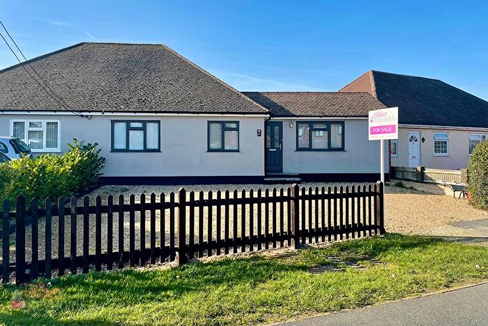 3 Bedroom Semi Detached Bungalow For Sale In Hever Avenue, West Kingsdown, TN15