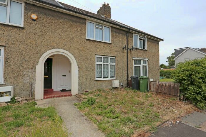 2 Bedroom Terraced House To Rent In Fitzstephen Road, Dagenham, London, RM8
