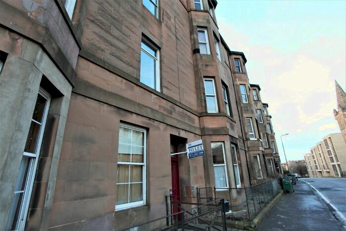 2 Bedroom Flat To Rent In Dalkeith Road, Newington, Edinburgh, EH16