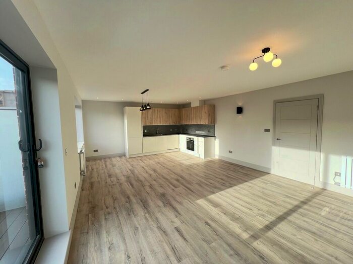 2 Bedroom Apartment To Rent In Ocean House - Dukes Way, HA9