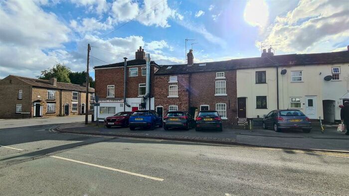 2 Bedroom House To Rent In Hulley Place, Macclesfield, SK10