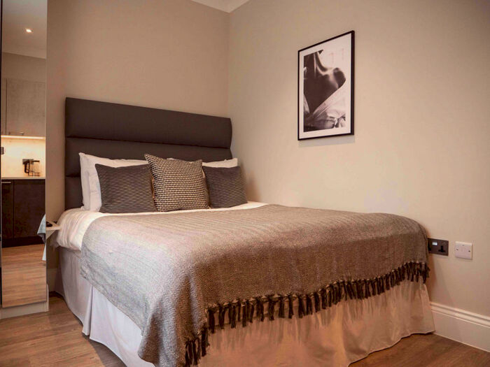 Studio To Rent In Redcliffe Gardens, Chelsea, London, SW10