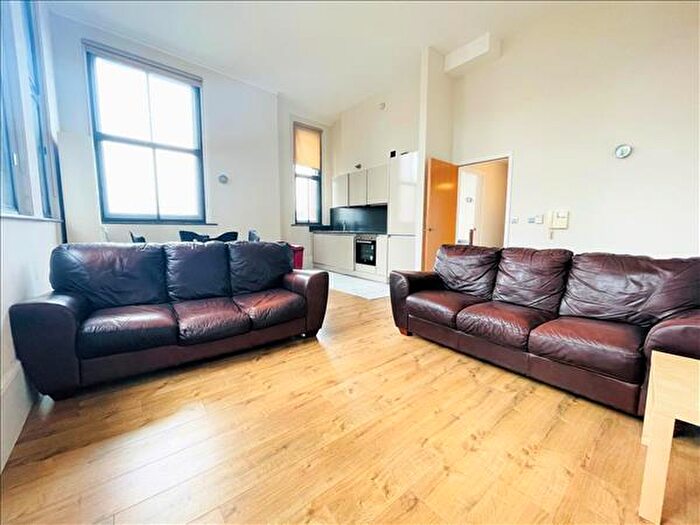 2 Bedroom Flat To Rent In Admin Building, New Bridge Street, Manchester, M3