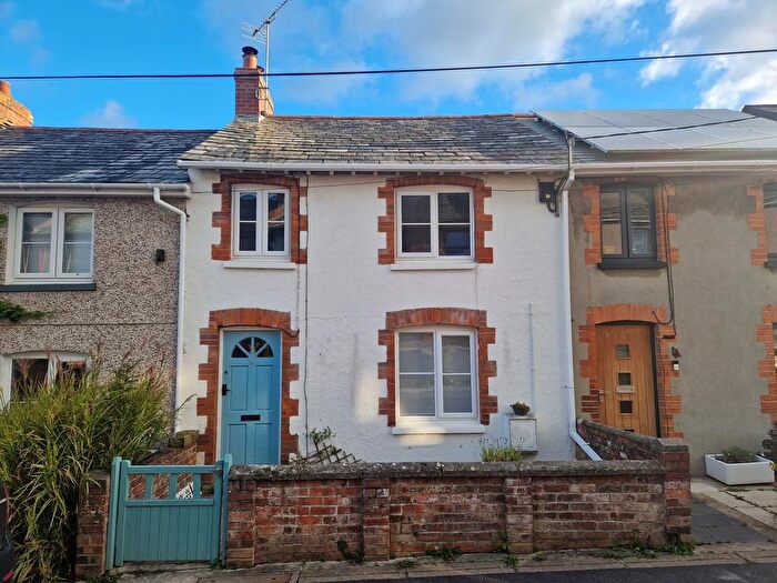 3 Bedroom Terraced House To Rent In Hollabury Road, Bude, EX23