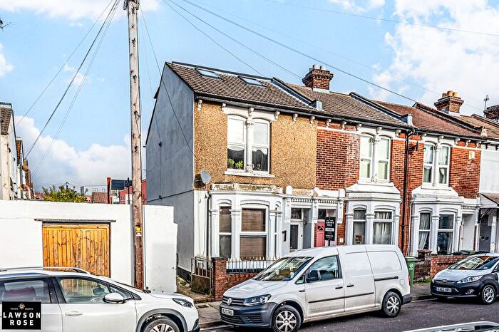 4 Bedroom End Terrace House For Sale In Manners Road, Southsea, PO4
