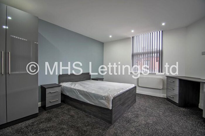 1 Bedroom Flat To Rent In Flat, Raincliffe Grove, Leeds, LS9