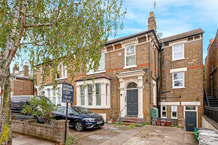 Studio To Rent In Mercers Road, N19