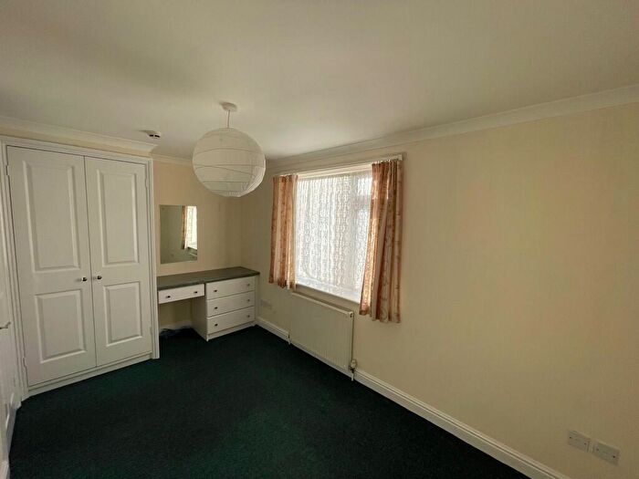 2 Bedroom Apartment To Rent In Clouds Hill Road, Bristol, BS5